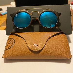 Ray-Ban Sunglasses •••SOLD•••